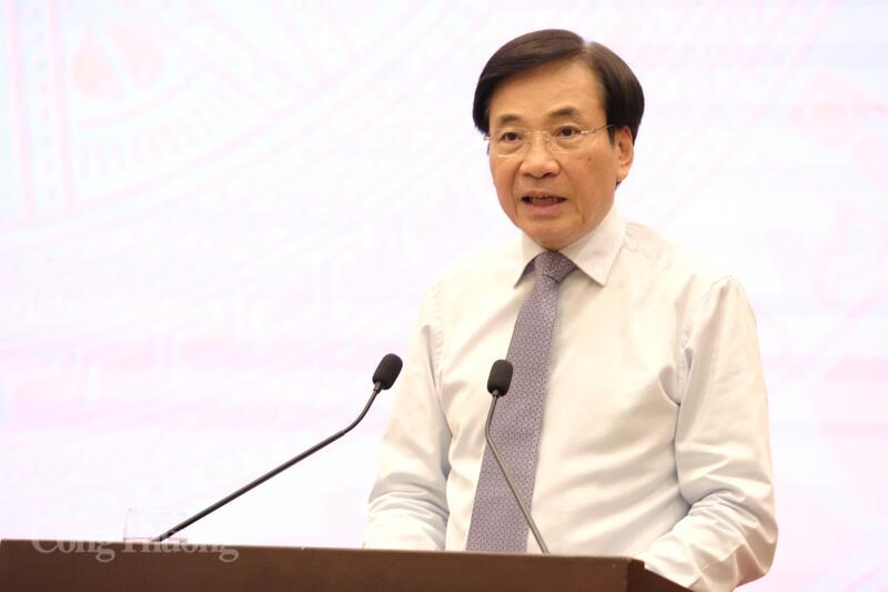 Bộ trưởng, Chủ nhiệm Văn phòng Chính phủ Trần Văn Sơn