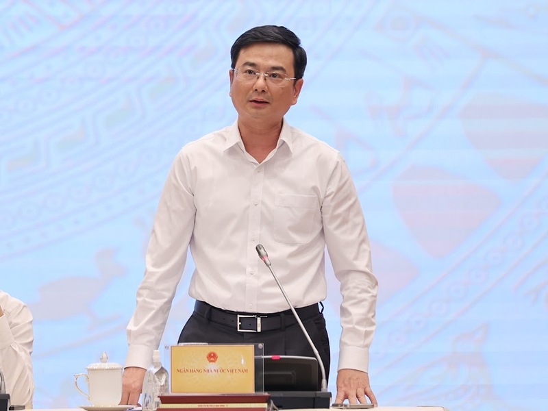 Phó Thống đốc Ngân hàng Nhà nước Phạm Thanh Hà trả lời câu hỏi của báo chí về định hướng điều hành chính sách lãi suất. Ảnh: VGP