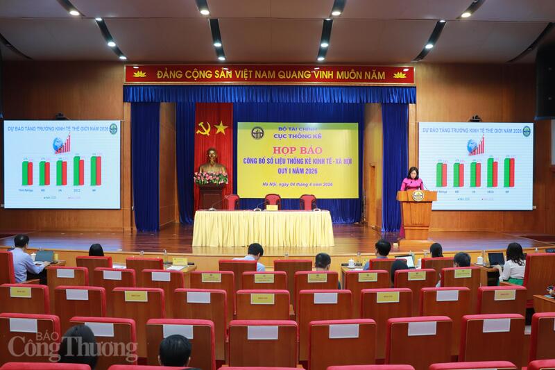 Quang cảnh họp báo. Ảnh: Thanh Tuấn