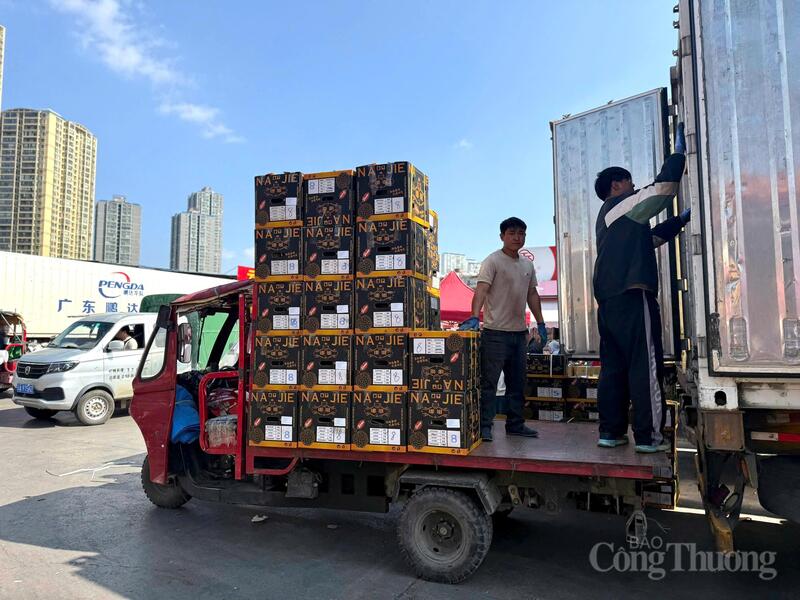 Vị trí của Côn Minh mang tính chiến lược, không chỉ là điểm tiêu thụ mà còn là “nút giao” quan trọng để hàng hóa lan tỏa đi các vùng khác. Ảnh: Minh Trang