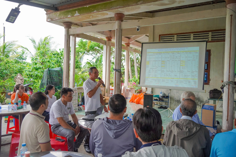 Ông Đoàn Văn Tài - Giám đốc Hợp tác xã sản xuất dịch vụ nông nghiệp Tấn Đạt phát biểu tại buổi hội thảo.