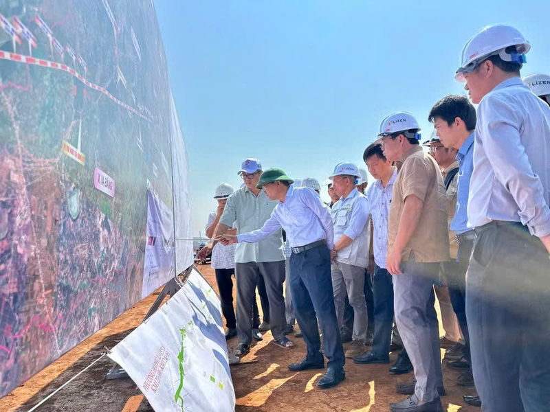 Gia Lai đẩy nhanh tiến độ giải phóng mặt bằng và thi công các công trình, dự án trọng điểm.