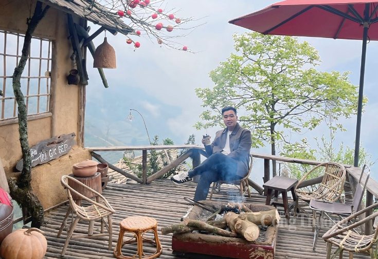 Điểm săn mây tại Sapa được nhiều du khách săn đón.