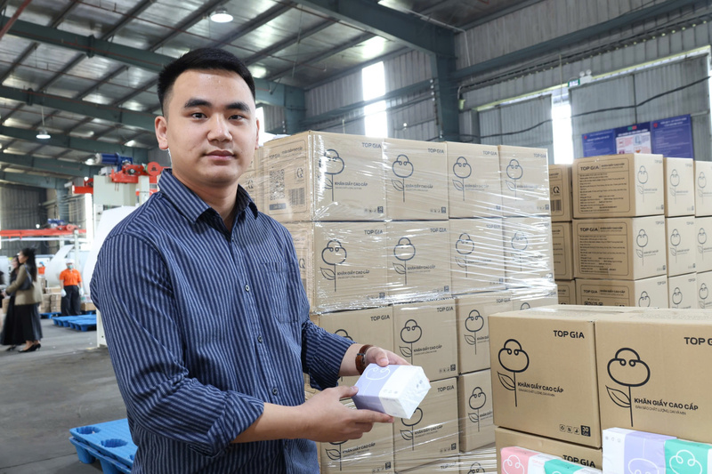 Anh Tuấn Anh - một trong những đối tác trong Top bán chạy sản phẩm Top Gia trên nền tảng số. Ảnh: Đỗ Nga