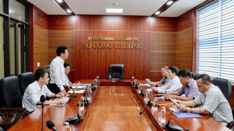 PC Quảng Trị làm việc với lãnh đạo Sở Công Thương về đảm bảo điện mùa nắng nóng.