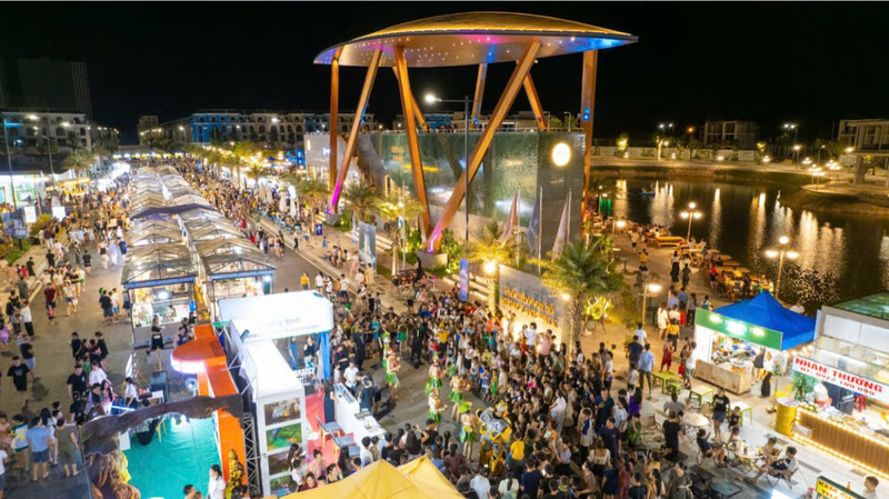 Nhiều hoạt động trải nghiệm ẩm thực, nhạc nước, live music sẽ diễn ra tại phố đi bộ bên hồ Bảo Ninh