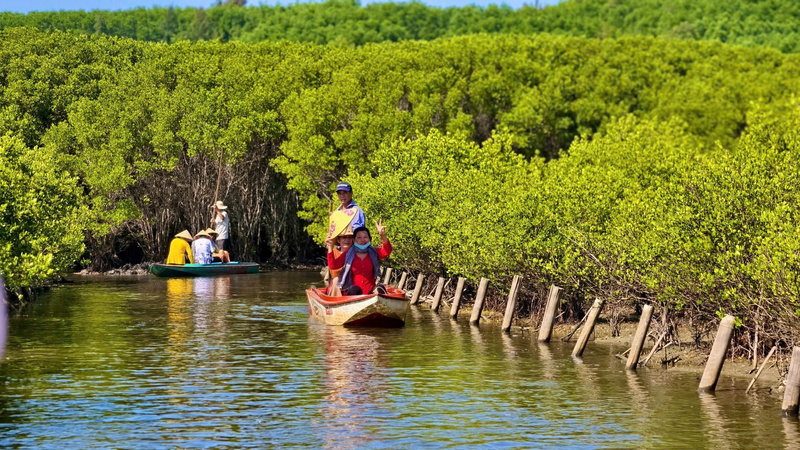 Hợp tác xã du lịch cộng đồng Bàu Cá Cái được thành lập, mở ra sinh kế bền vững cho người dân nơi đây. Ảnh: Nguyễn Dương