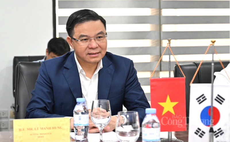 Quyền Bộ trưởng Bộ Công Thương Lê Mạnh Hùng.