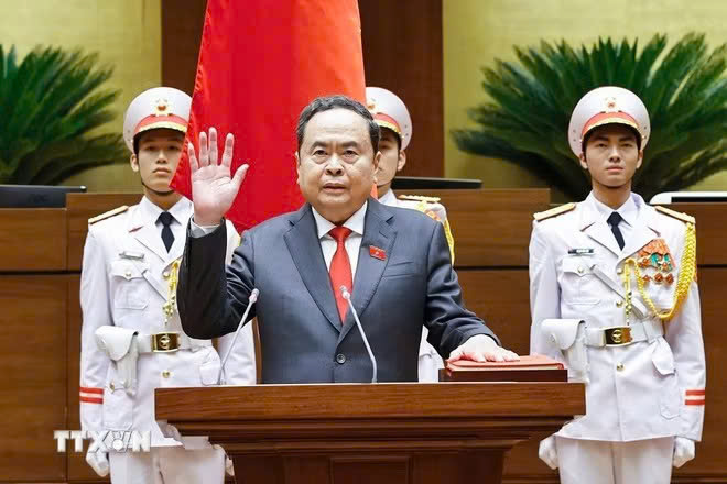 Chủ tịch Quốc hội khóa XVI Trần Thanh Mẫn tuyên thệ nhậm chức. Ảnh: Doãn Tấn/TTXVN