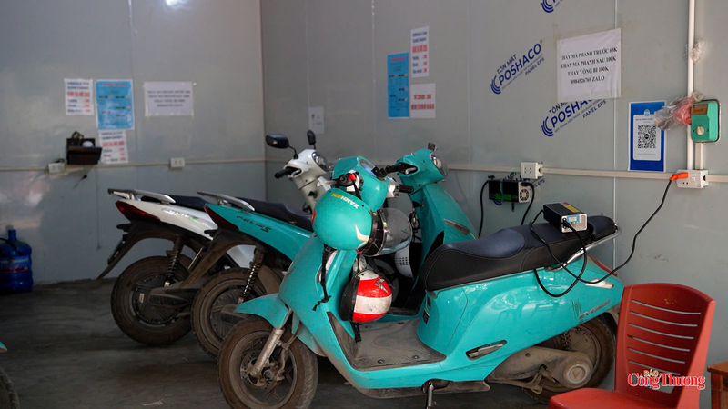 Mô hình sạc tiện lợi nhưng vẫn tiềm ẩn rủi ro nếu thiếu quản lý.