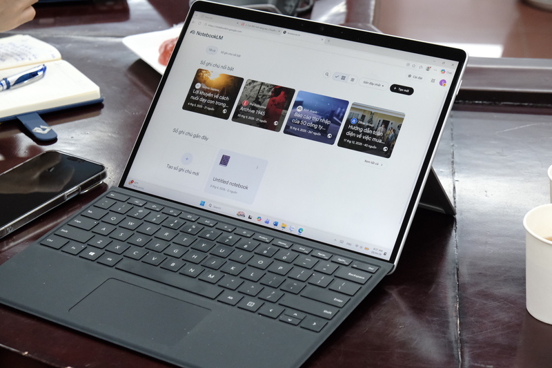 Các học viên thực hành ứng dụng trí tuệ nhân tạo tại khóa học.