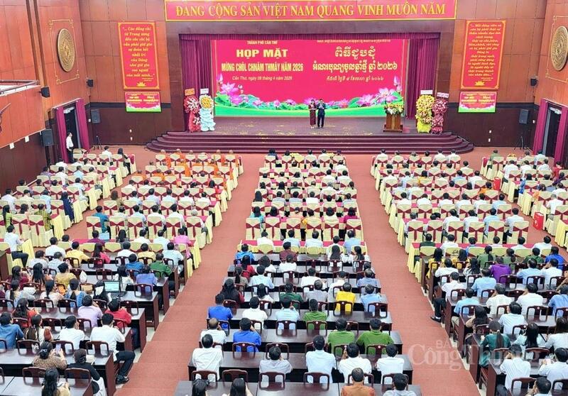 Quang cảnh tại buổi họp mặt.