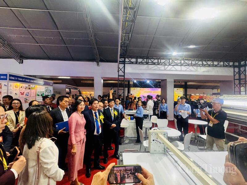 Chùm ảnh: Triển lãm công nghiệp dệt và may SaigonTex - SaigonFabric 2026 - 4