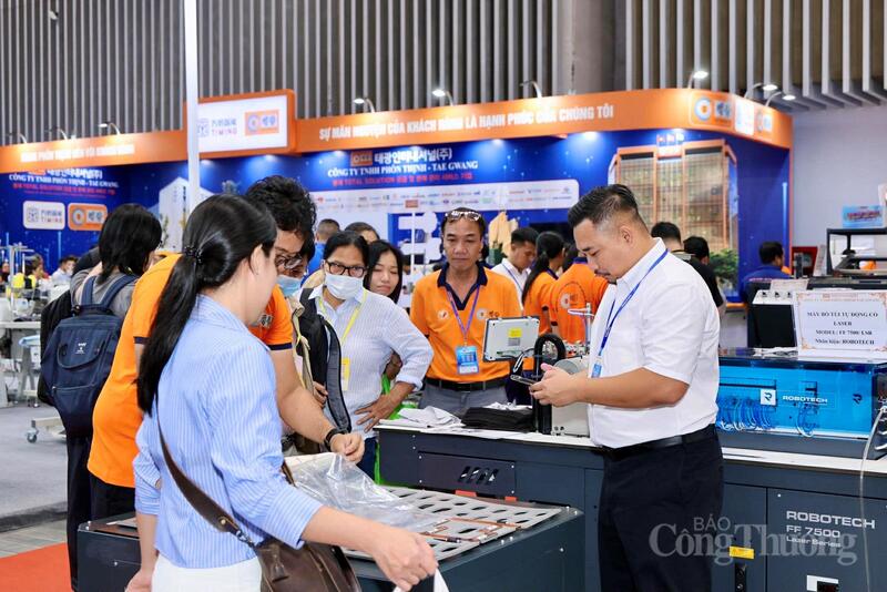 Chùm ảnh: Triển lãm công nghiệp dệt và may SaigonTex - SaigonFabric 2026 - 7