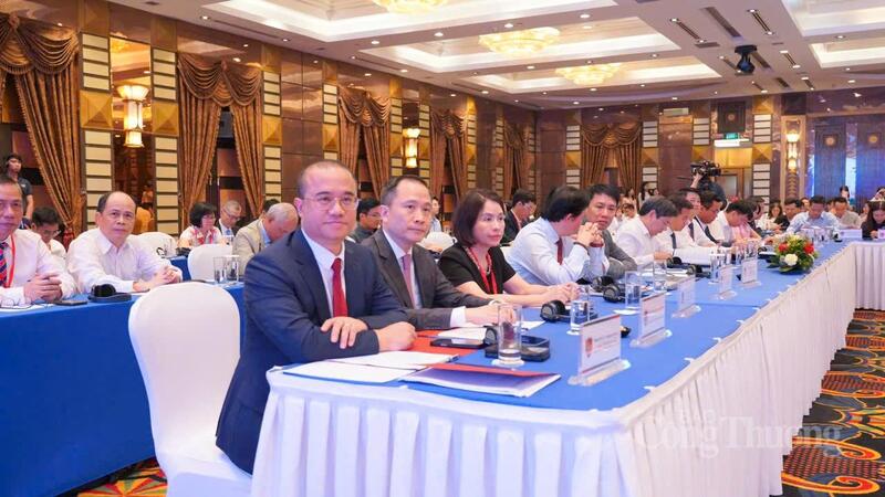 Đại biểu tham dự diễn đàn. Ảnh: TM