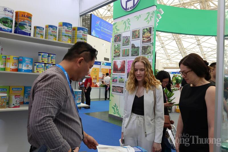 Vietnam Expo trở thành điểm đến quen thuộc của nhiều nhà cung ứng quốc tế. Ảnh: Đỗ Nga