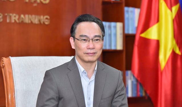 Quốc hội đã phê chuẩn ông Hoàng Minh Sơn giữ chức Bộ trưởng Bộ Giáo dục và Đào tạo. Ảnh: TTXVN