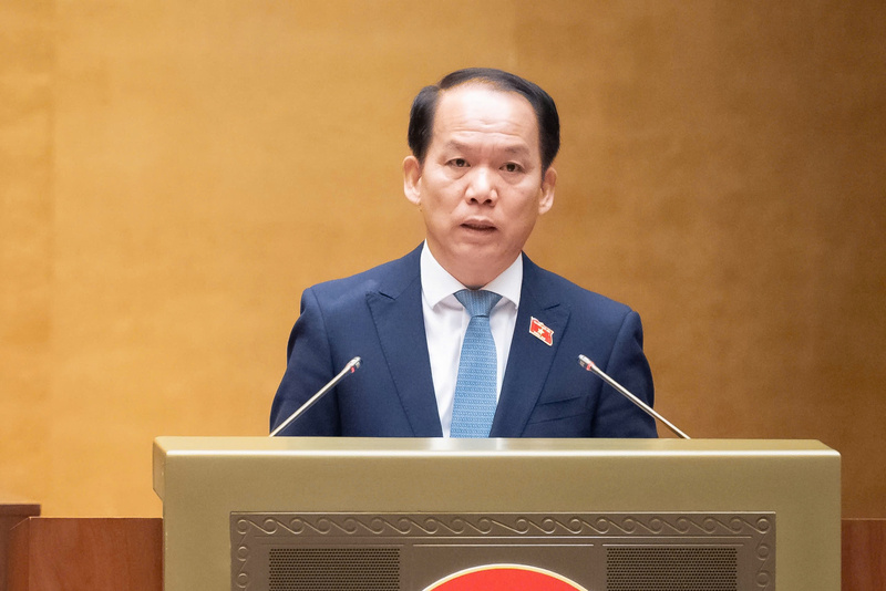 Bộ trưởng Bộ Tư pháp Hoàng Thanh Tùng trình bày Tờ trình dự án Luật Thủ đô (sửa đổi).