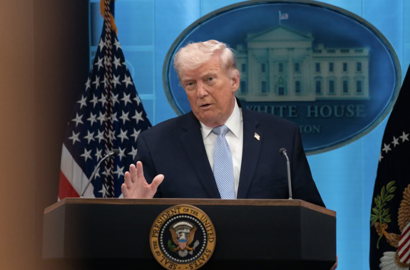 Tổng thống Donald Trump họp báo về chiến sự Iran tại Nhà Trắng ngày 6/4. Ảnh: The Washington Post