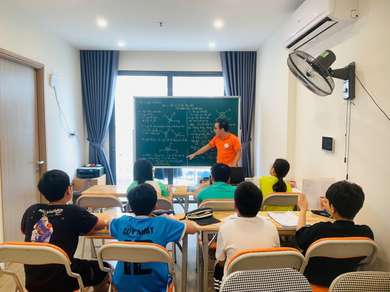 Mục tiêu trọng tâm của Thông tư là siết chặt kỷ cương, ngăn chặn dạy thêm trái phép. Ảnh minh họa: Bảo Phương