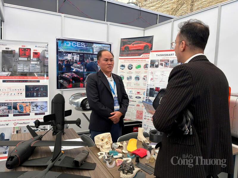 Nhiều hoạt động kết nối giao thương B2B diễn ra tại hội chợ. Ảnh: Minh Hương