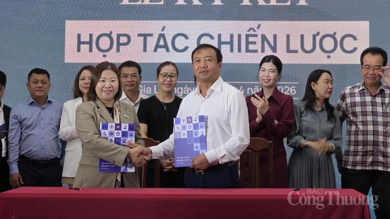 Trường Sinh Group ký kết hợp tác chiến lược với Công ty Cổ phần Dược phẩm Pharmacity để đưa sản phẩm vào hệ thống hơn 1.000 nhà thuốc trên toàn quốc. Ảnh: Hiền Mai