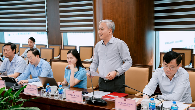 Ông Vũ Anh Tuấn, Tổng Giám đốc Tập đoàn phát biểu. Ảnh: TKV