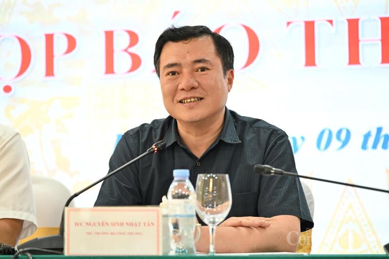 Thứ trưởng Bộ Công Thương Nguyễn Sinh Nhật Tân thông tin tại họp báo thường kỳ quý I/2026 - Ảnh: Cấn Dũng