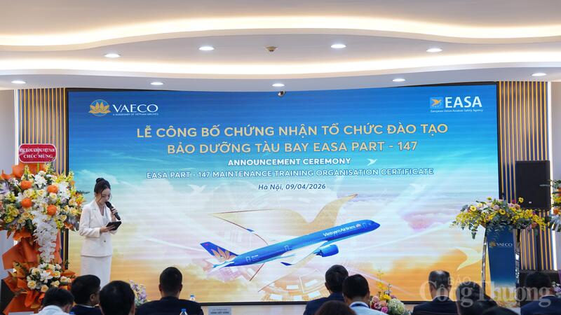 Lễ công bố chứng nhận Tổ chức đào tạo bảo dưỡng tàu bay theo tiêu chuẩn EASA Part-147. Ảnh: T.D