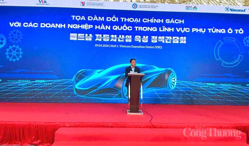 Ông Koo Bon-kyung kỳ vọng rằng, thông qua hội thảo lần này, quan hệ hợp tác kinh tế giữa Việt Nam và Hàn Quốc sẽ tiếp tục được nâng lên tầm cao mới, thực chất và hiệu quả hơn