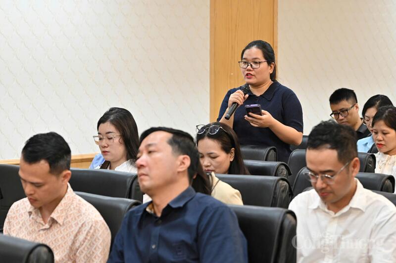 Xuất nhập khẩu là nội dung được các phóng viên quan tâm tại họp báo thường kỳ quý I/2026 của Bộ Công Thương. Ảnh: Cấn Dũng