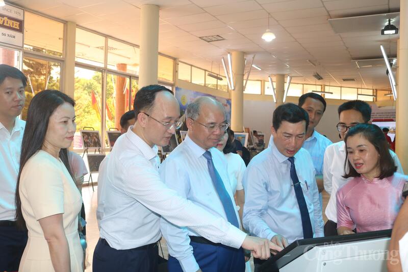 Ngày hội sách và văn hóa đọc tỉnh Đắk Lắk lần thứ V - năm 2026 mang đến hơn 700.000 cuốn sách đến với bạn đọc. Ảnh: Huỳnh Sự