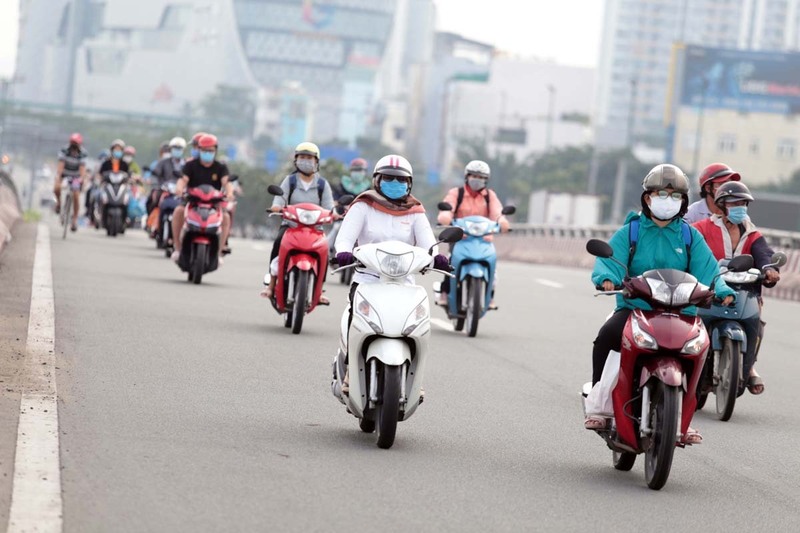 TP. Hồ Chí Minh tiếp tục chuỗi ngày nắng nóng. Ảnh: Đông Thịnh.