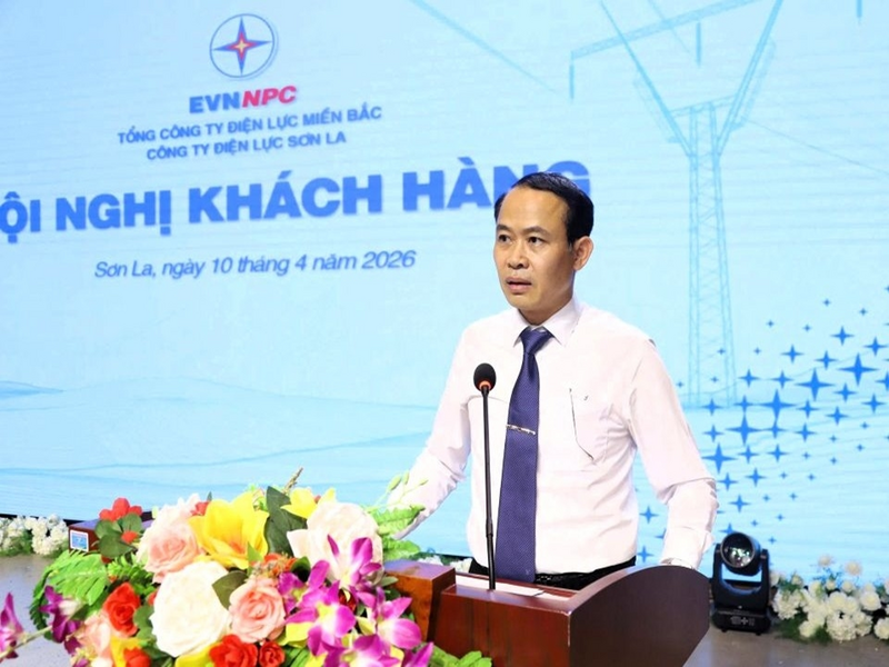 Ông Sòi Đức Nghĩa, Phó Giám đốc Sở Công thương Sơn La phát biểu