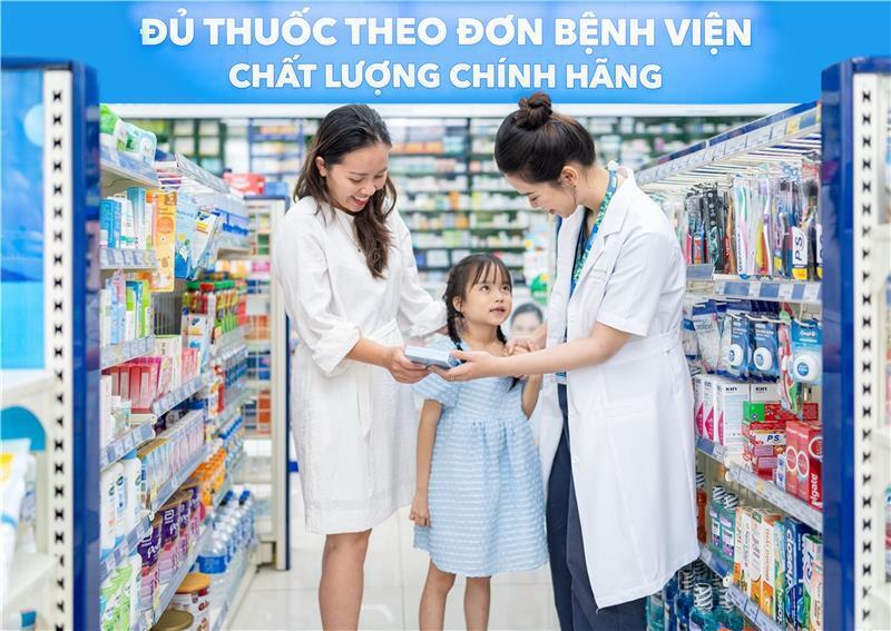 Phụ huynh cần cẩn trọng trong việc hạ sốt để đảm bảo an toàn cho trẻ.