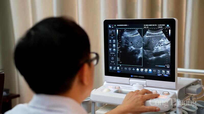 Không khí khám sức khỏe diễn ra nghiêm túc, khoa học, bảo đảm chất lượng chuyên môn.