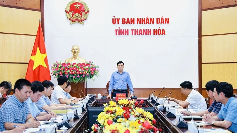 Chủ tịch UBND tỉnh Thanh Hóa Nguyễn Hoài Anh tại buổi làm việc với Ban Quản lý KKTNS & CKCN vào chiều ngày 10/4/2026. Ảnh: Minh Hằng