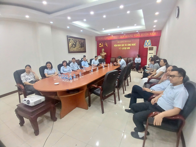 Đảng bộ Viện Khoa học và Công nghệ Mỏ - Luyện kim.