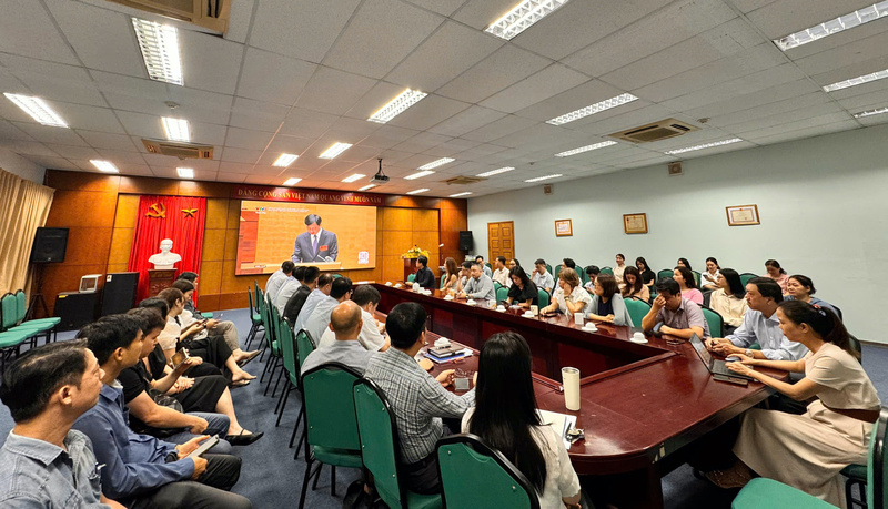 Đảng bộ Cục Xúc tiến thương mại nghiên cứu, học tập, quán triệt và triển khai thực hiện Nghị quyết Hội nghị lần thứ hai Ban Chấp hành Trung ương Đảng khóa XIV.