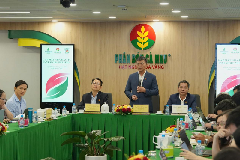 Tổng Giám đốc Văn Tiến Thanh phát biểu tại cuộc họp. Ảnh: PVCFC