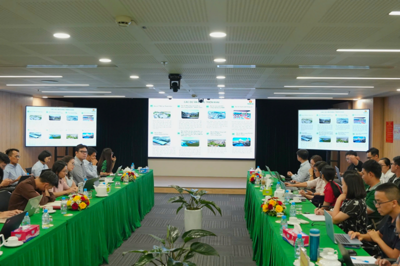 Cuộc họp trình bày về kết quả hoạt động của công ty trong năm 2025 và những định hướng, kế hoạch giai đoạn 2026-2030. Ảnh: PVCFC