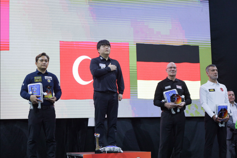 Cho Myung-woo ấn định chiến thắng 50-35 sau 22 lượt cơ, chính thức bước lên ngôi vương. Ảnh: Billiards.