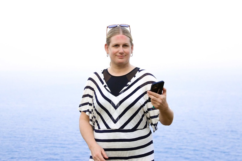 Nhiều du khách cũng đổ về đây để thư giãn, check-in, trải nghiệm không gian “xanh” mát mẻ. Ảnh: Diễm Phúc