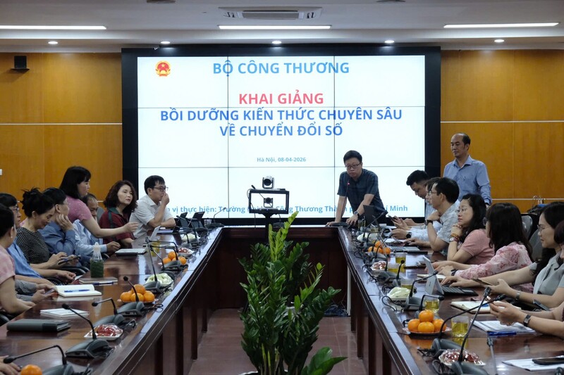 Đào tạo chuyên sâu cán bộ, đáp ứng yêu cầu chuyển đổi số ngành Công Thương - 1