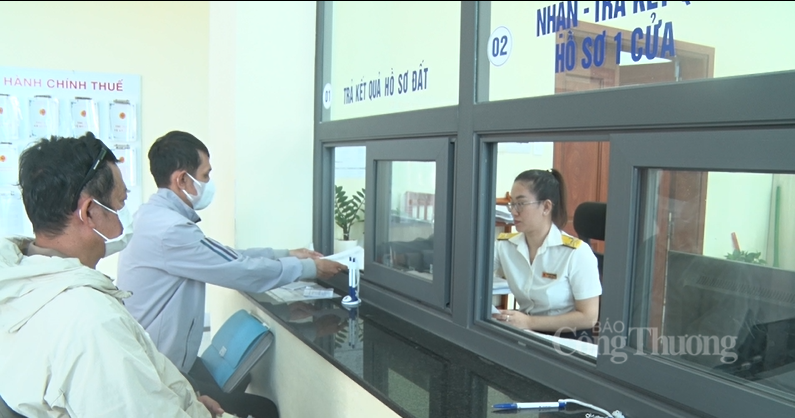 Nhằm tăng cường hiệu quả công tác quản lý thu ngân sách nhà nước, tỉnh Lâm Đồng đã thành lập Ban Chỉ đạo đôn đốc, thu hồi nợ thuế trên đại bàn. Ảnh: Lê Sơn