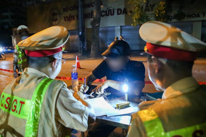 Sau hơn 1 năm thực hiện Nghị định 168, lượng lượng chức năng xử lý hơn 3,3 triệu trường hợp vi phạm giao thông. Ảnh: Quang Nguyên