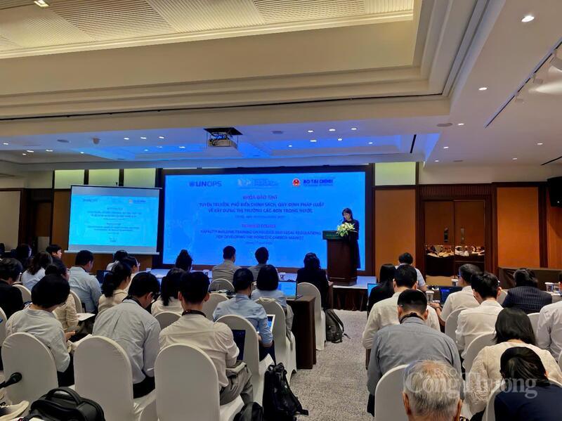 Toàn cảnh khóa đào tạo trong khuôn khổ dự án Hỗ trợ kỹ thuật “Nâng cao năng lực cho Bộ Tài chính trong nghiên cứu mô hình và chuẩn bị vận hành thử nghiệm sàn giao dịch tín chỉ carbon tại Việt Nam”.