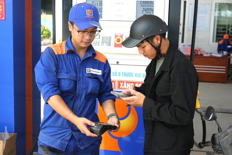 Những năm qua, công ty luôn được khách hàng ghi nhận về tinh thần, thái độ phục vụ. Ảnh: Mai Liễu