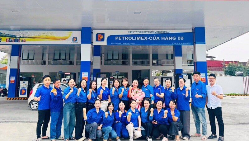 Công ty chú trọng đào tạo, bồi dưỡng, nâng cao trình độ chuyên môn, nghiệp vụ cho người lao động. Ảnh: Văn Trường