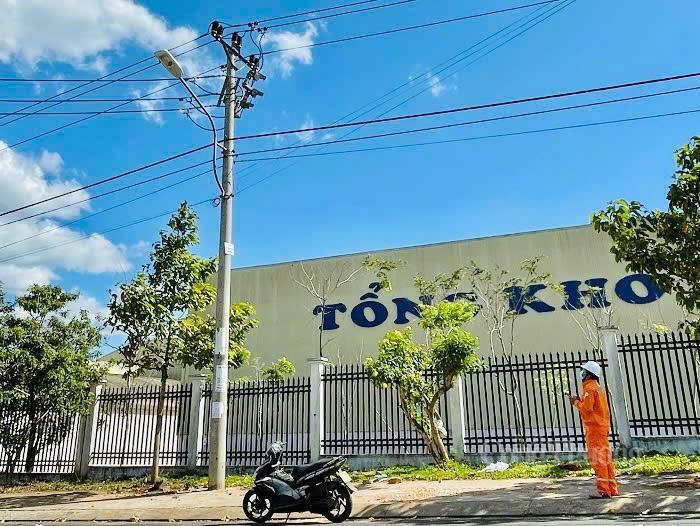 Ứng dụng công nghệ flycam trong kiểm tra lưới điện, nâng cao hiệu quả quản lý vận hành.